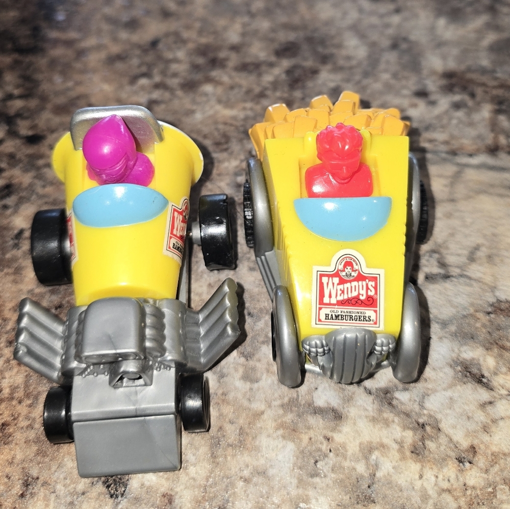 Wendys Wind Up Kids Meal Toy Set - Yellow and Gray
